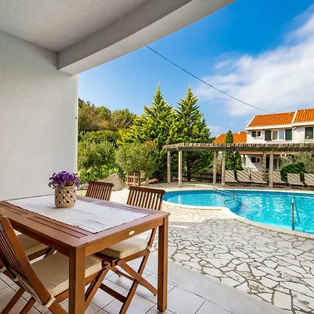 Appartamento Villas Kampor