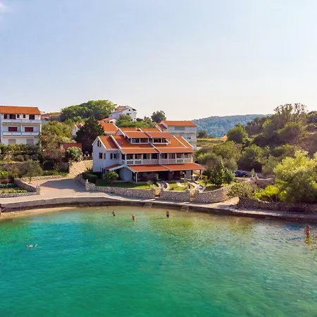 아파트 Villas Kampor