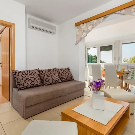 Villas Kampor Apartment