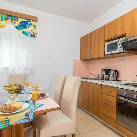 Villas Kampor Apartment *