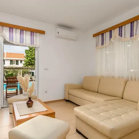 Apartment Villas Kampor *