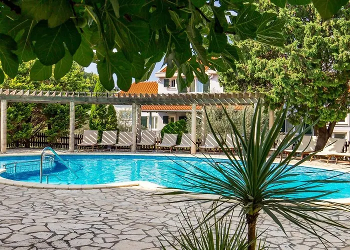 Villas Kampor Kampor