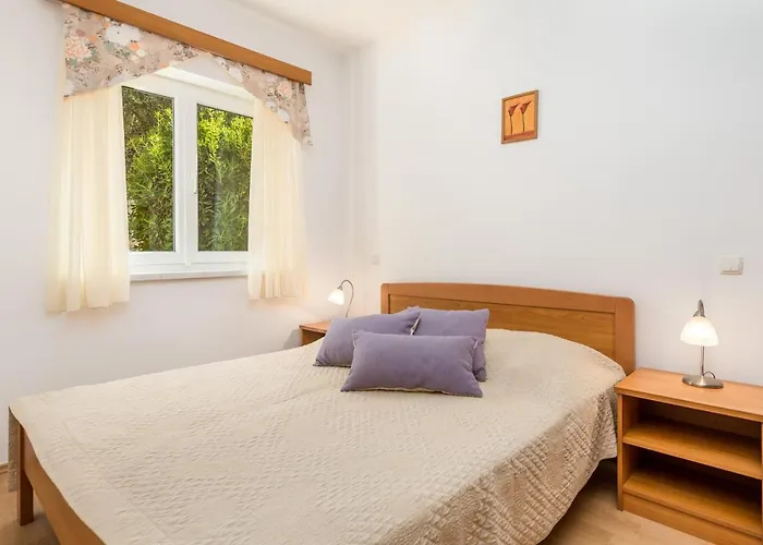 Villas Kampor شقة